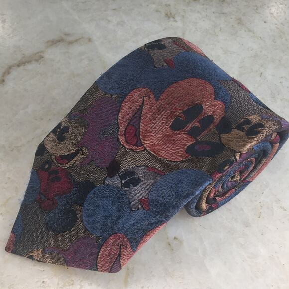 BALANCINE PRESENTS "THE TIE WORKS" DISNEY MICKEY NECKTIE - Picture 10 of 12